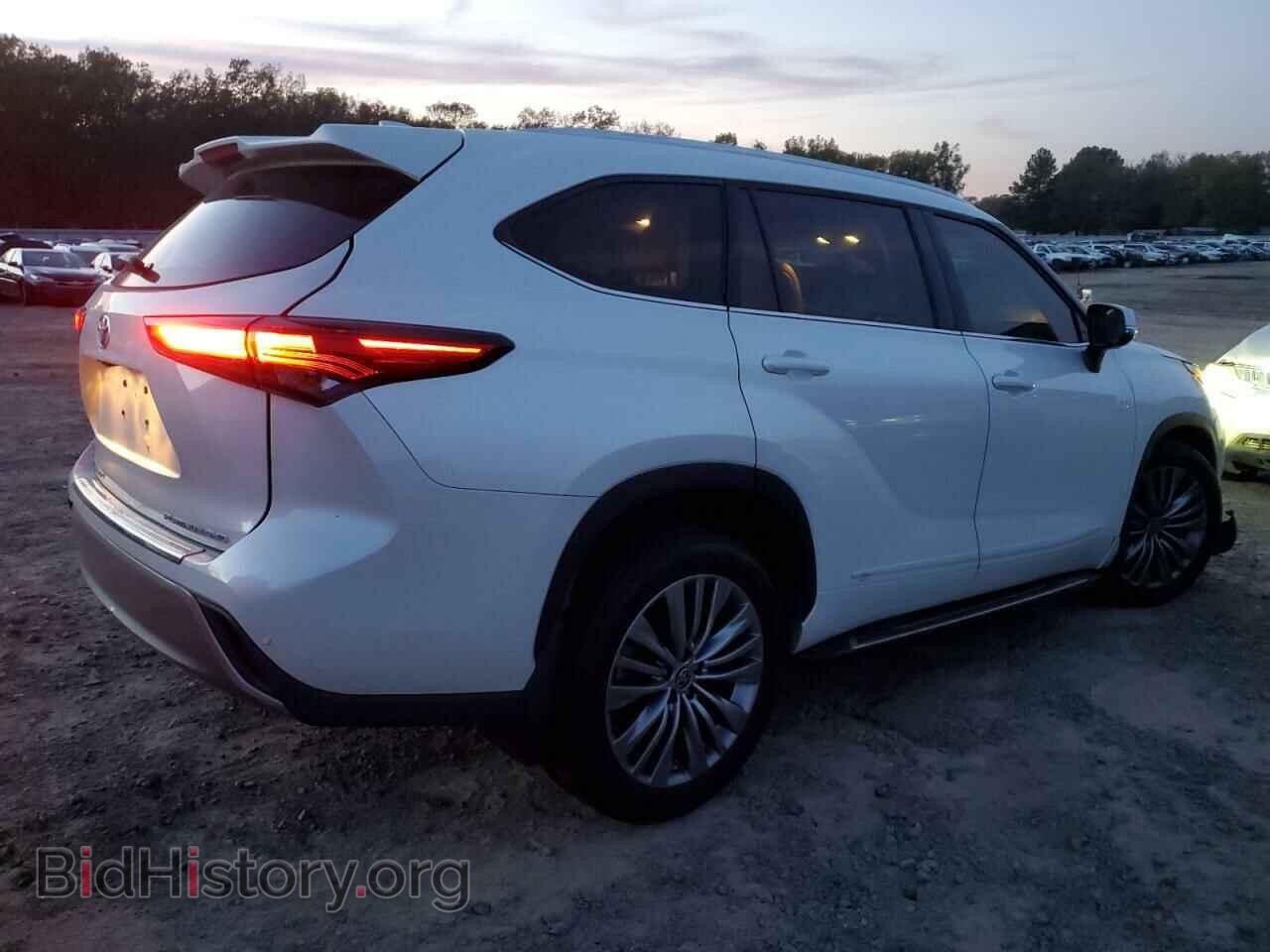 2021 TOYOTA HIGHLANDER - VIN: 5TDFZRBH3MS114455 - Фото 3