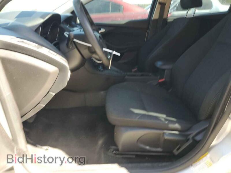 2016 Ford FOCUS (VIN 1FADP3K26GL338711) — фото 7 из 12