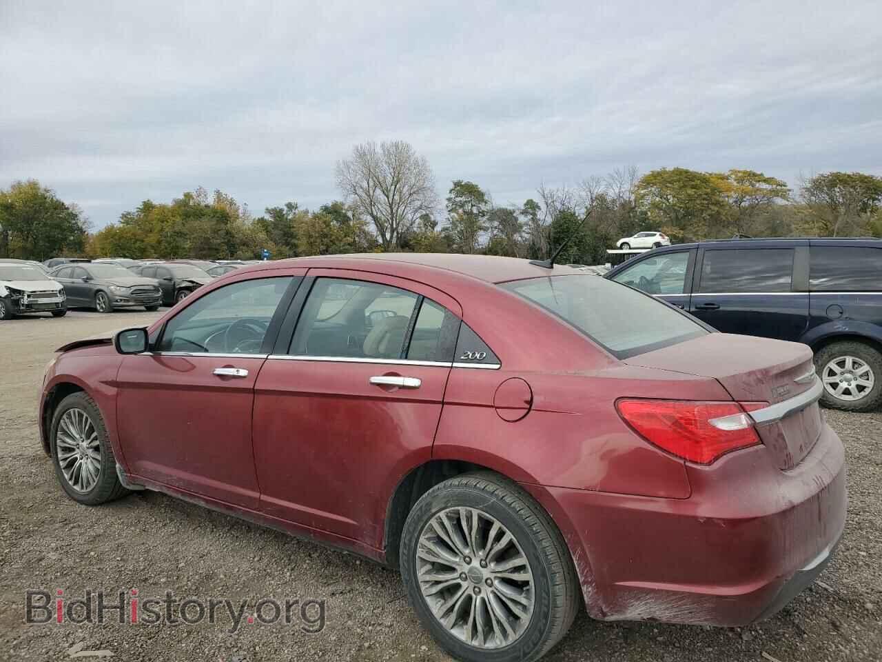 2011 CHRYSLER 200 - VIN: 1C3BC2FB3BN503908 - Фото 2