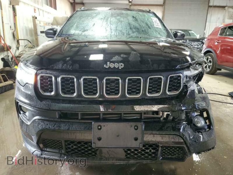2024 Jeep COMPASS (VIN 3C4NJDBN3RT110253) — фото 5 из 13