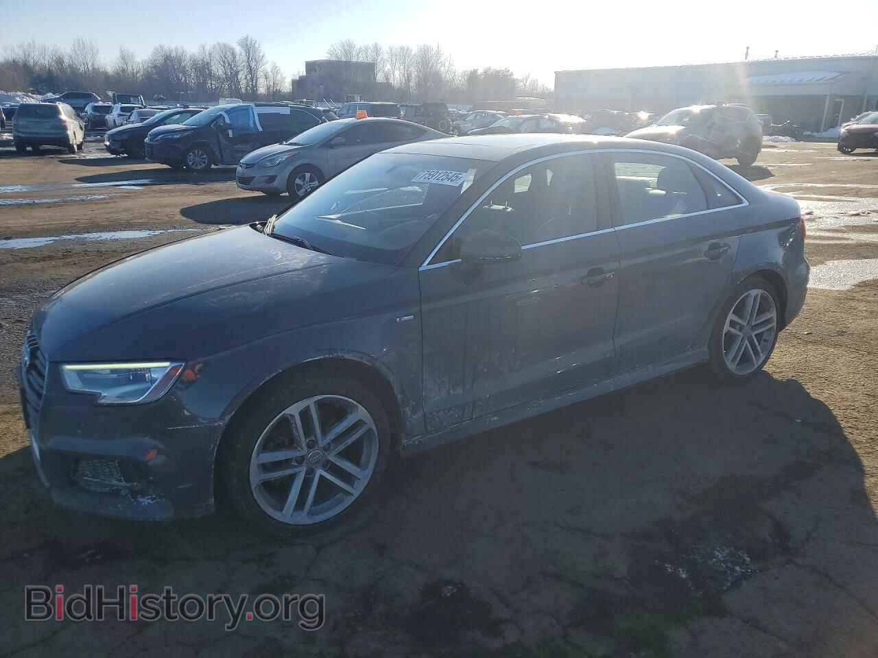 Фотография WAUJ8GFFXJ1037308 - AUDI A3 2018
