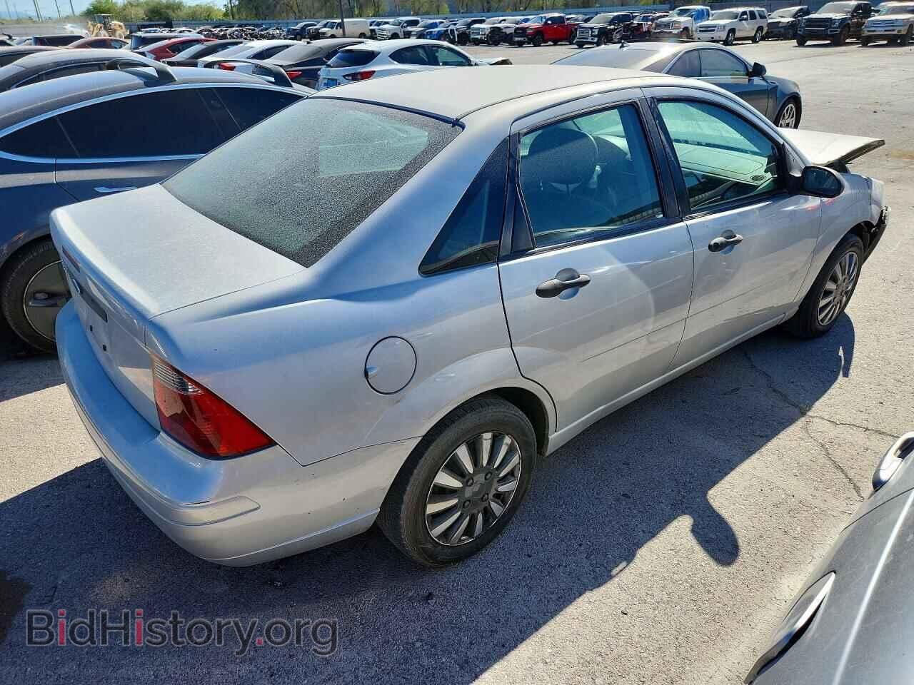 2007 FORD FOCUS - VIN: 1FAFP34NX7W211040 - Фото 3