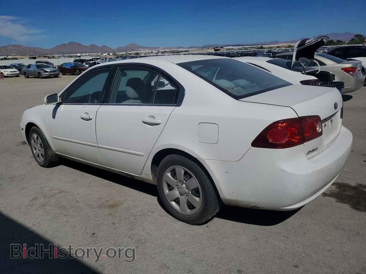 2007 KIA OPTIMA - VIN: KNAGE123375113772 - Фото 2