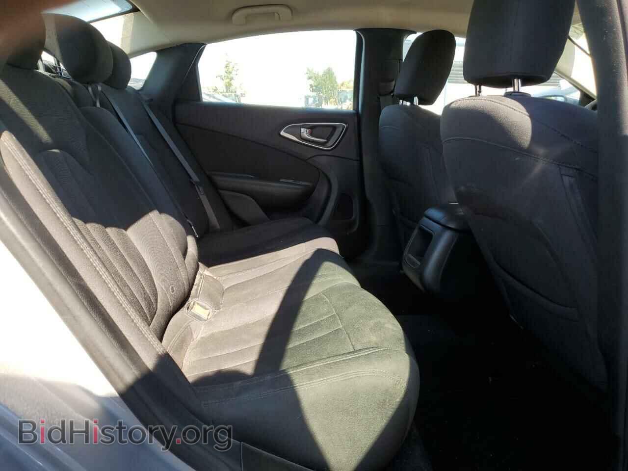 2016 CHRYSLER 200 - VIN: 1C3CCCAB7GN150596 - Photo 10