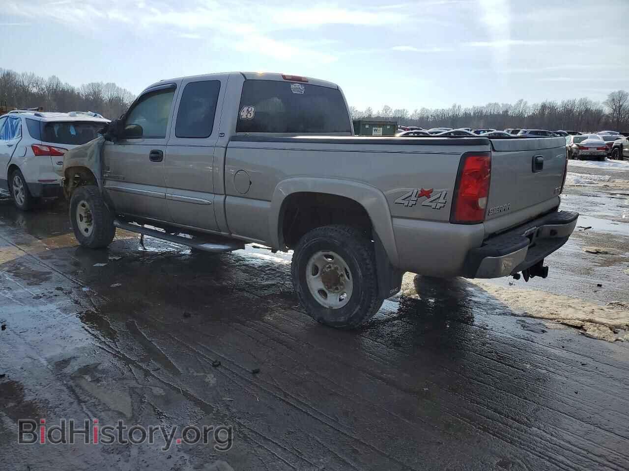 2005 GMC SIERRA - VIN: 1GTHK29235E211037 - Фото 2