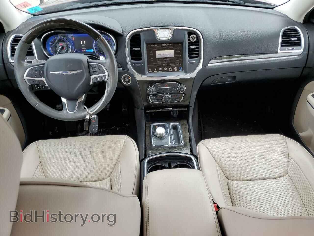 2016 CHRYSLER 300 - VIN: 2C3CCAET8GH230263 - Фото 8