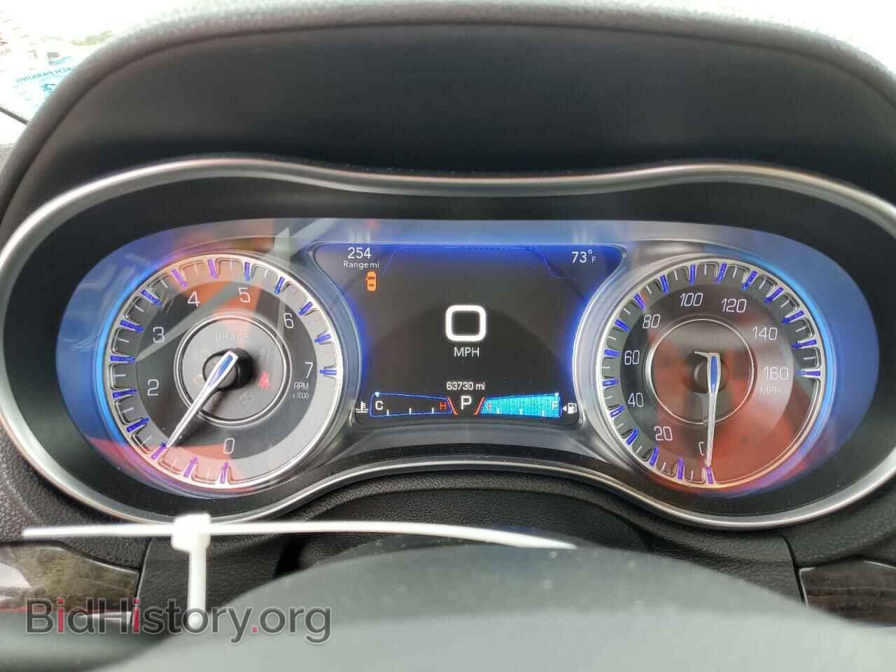 2016 CHRYSLER 300 - VIN: 2C3CCAET8GH230263 - Фото 9
