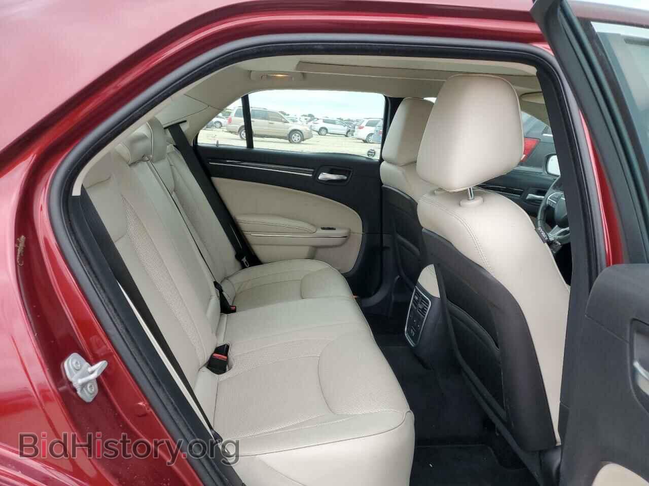 2016 CHRYSLER 300 - VIN: 2C3CCAET8GH230263 - Фото 10