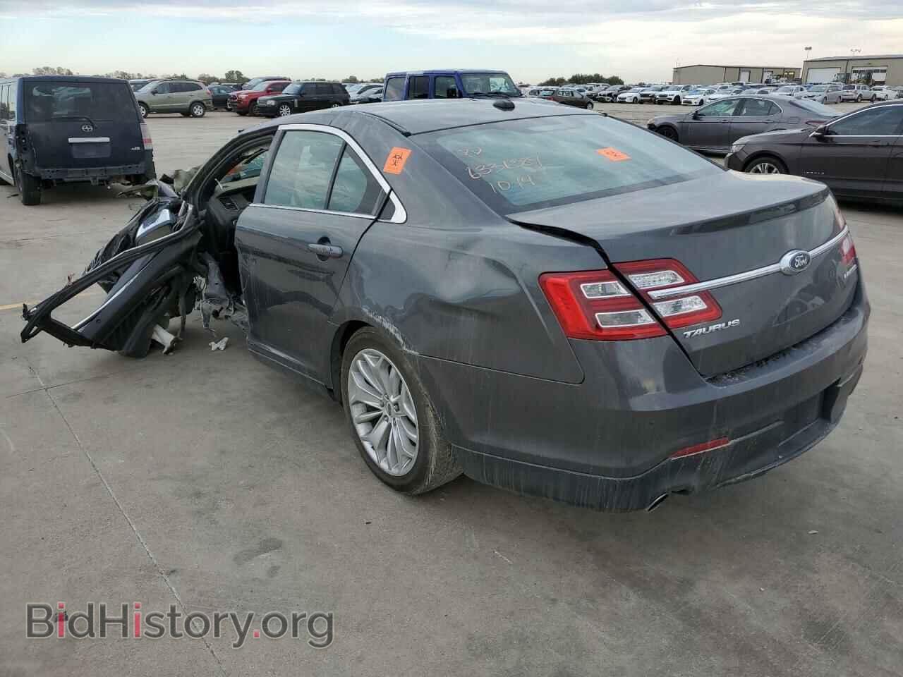 2019 FORD TAURUS - VIN: 1FAHP2F85KG110811 - Фото 2