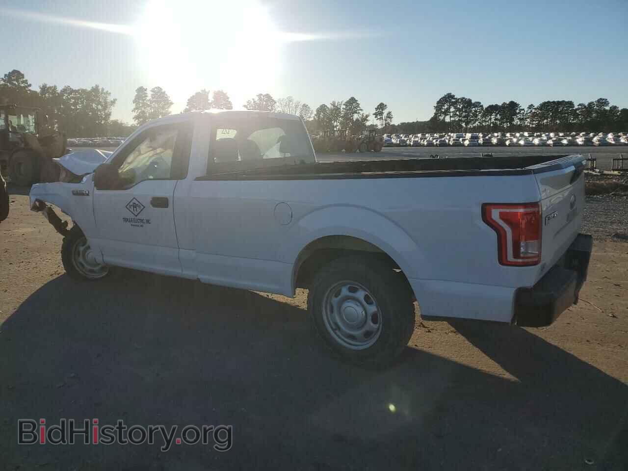 2017 FORD All Models - VIN: 1FTMF1C85HKE54784 - Фото 2