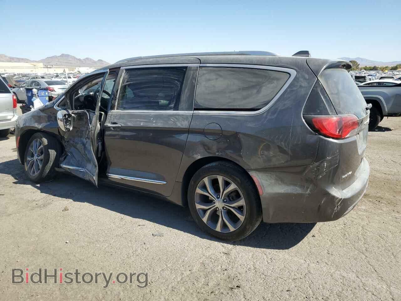 2018 CHRYSLER PACIFICA - VIN: 2C4RC1GG7JR198316 - Фото 2