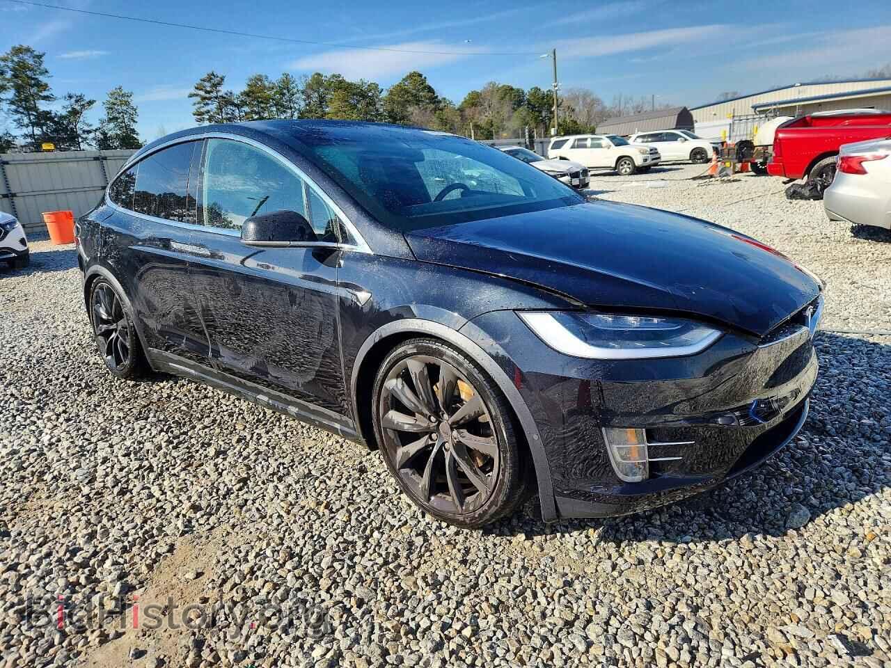 2017 TESLA MODEL X - VIN: 5YJXCBE21HF051158 - Фото 4