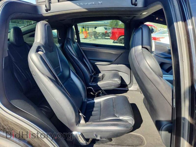 2017 Tesla MODEL X (VIN 5YJXCBE21HF051158) — photo 10 of 12