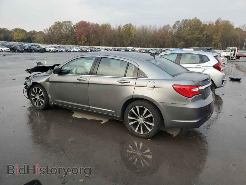 2013 Chrysler 200 (VIN 1C3CCBBG4DN720196) — фото 2 из 13