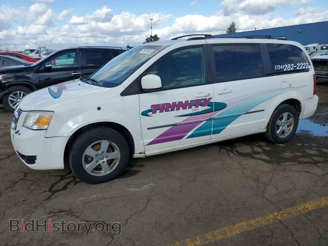 Photo 2D4RN5D15AR130858 - DODGE CARAVAN 2010