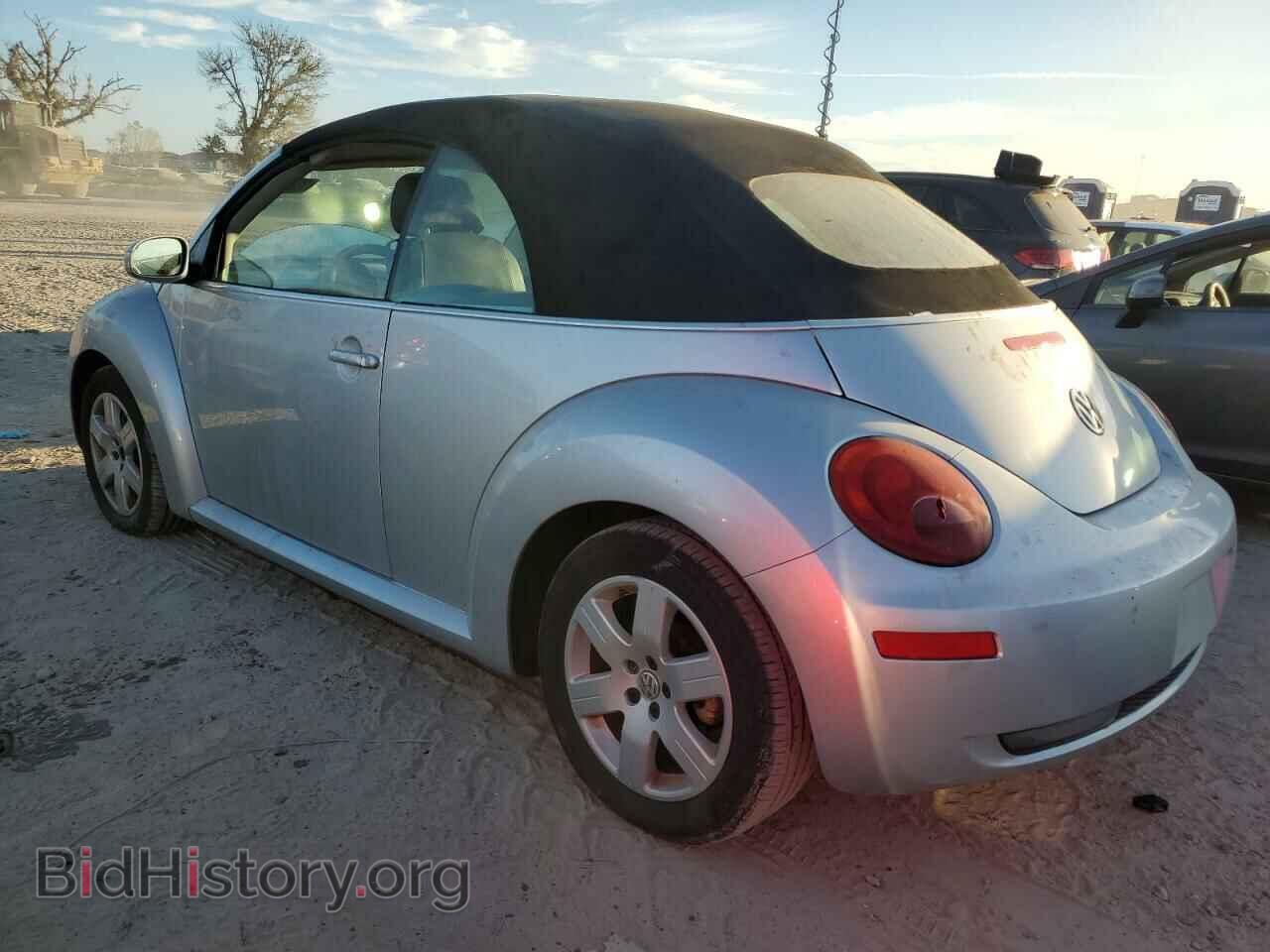 2007 VOLKSWAGEN BEETLE - VIN: 3VWRF31Y57M401298 - Фото 2