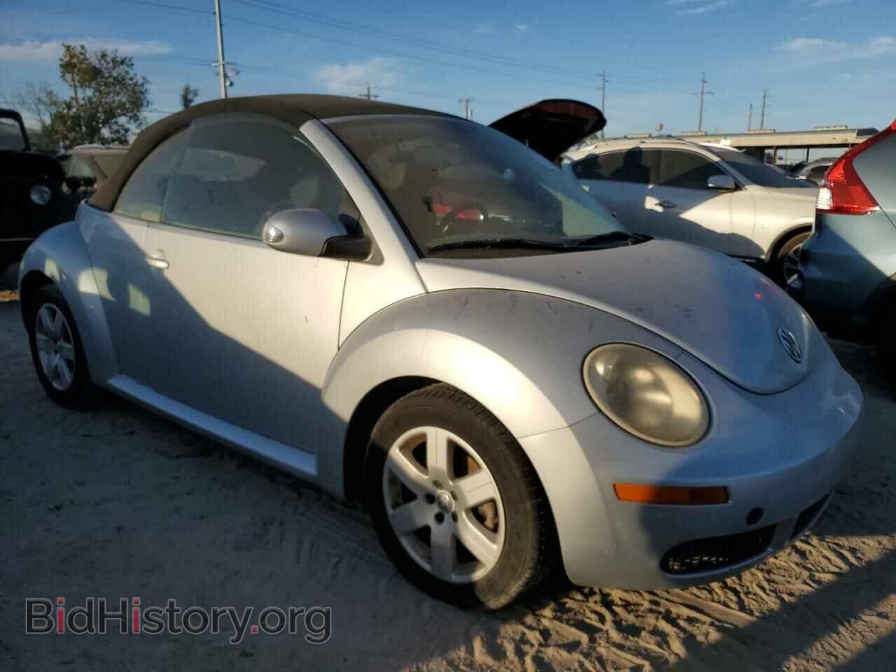 2007 VOLKSWAGEN BEETLE - VIN: 3VWRF31Y57M401298 - Фото 4