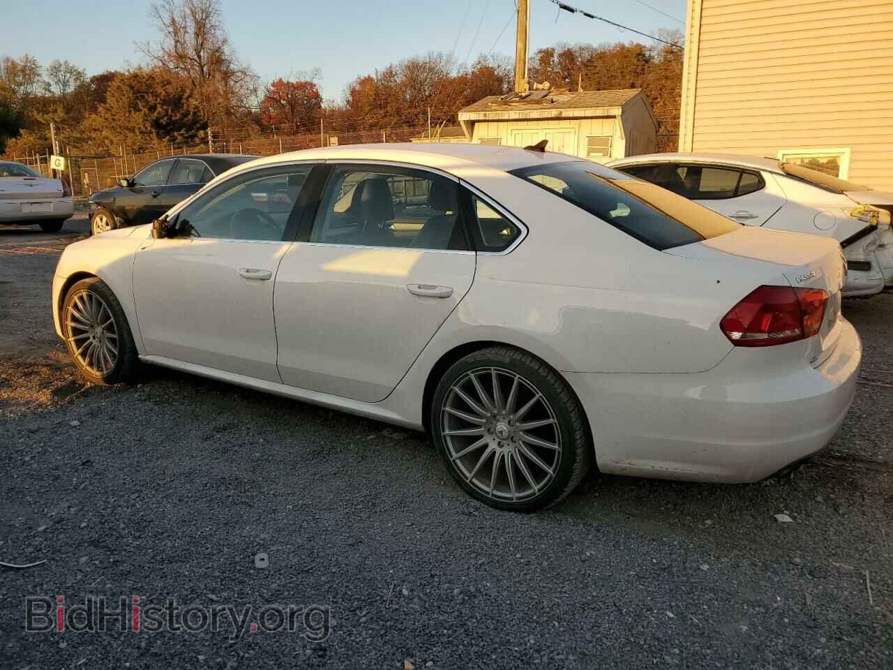 2014 VOLKSWAGEN PASSAT - VIN: 1VWBP7A37EC002286 - Фото 2