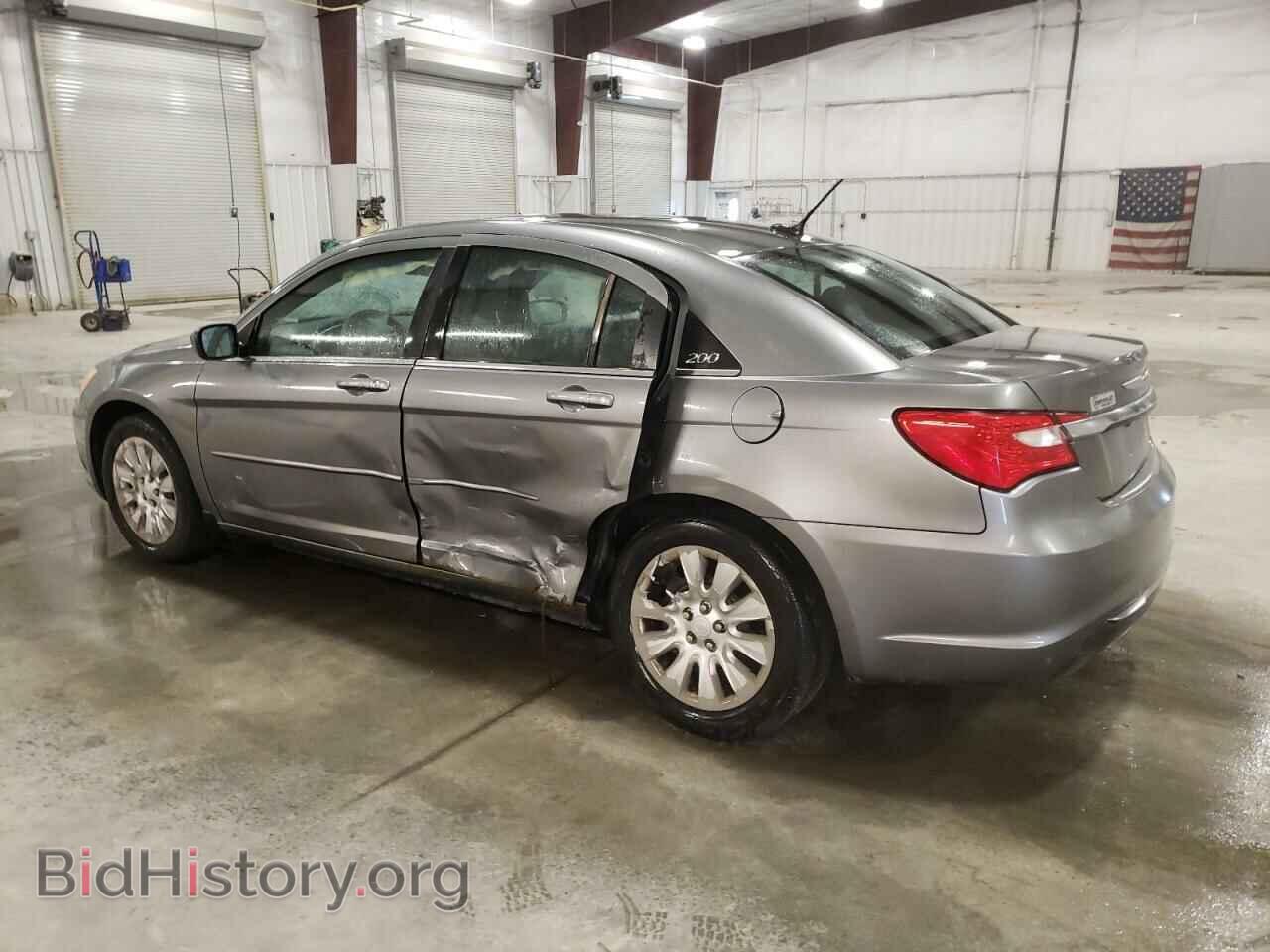 2012 CHRYSLER 200 - VIN: 1C3CCBAB2CN273162 - Фото 2