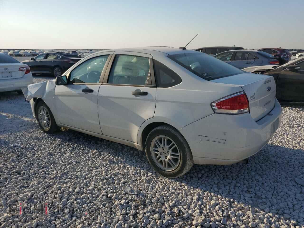 2011 FORD FOCUS - VIN: 1FAHP3FN5BW130381 - Фото 2