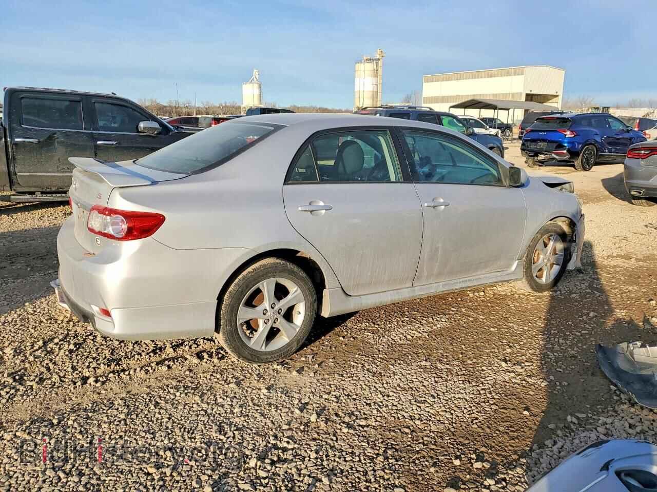 2011 TOYOTA COROLLA - VIN: 2T1BU4EE0BC627329 - Фото 3