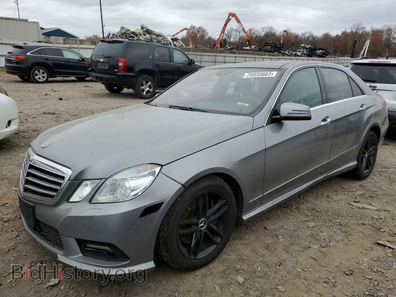 Фотография WDDHF8HBXBA402942 - MERCEDES-BENZ E-CLASS 2011