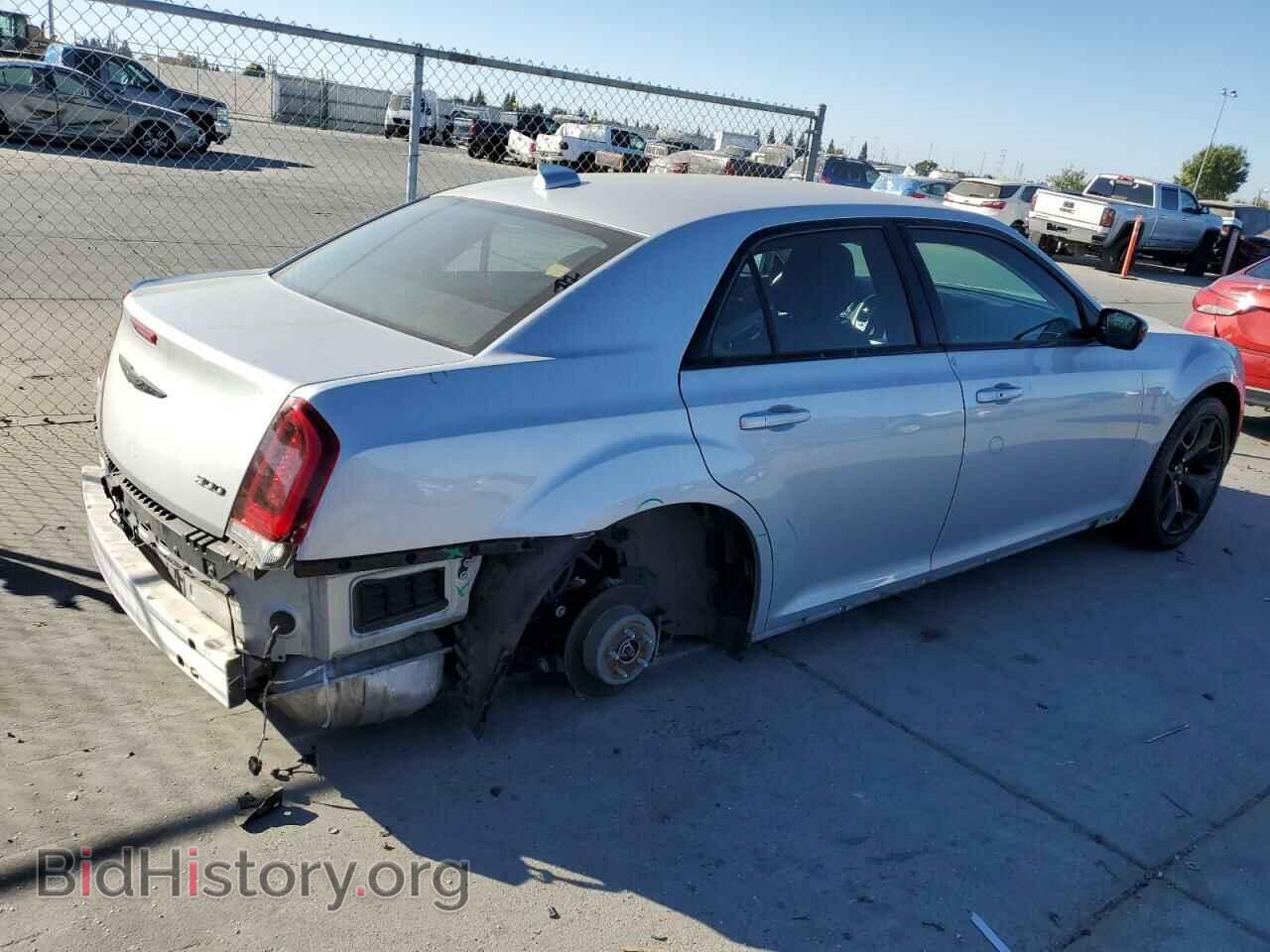 2020 CHRYSLER 300 - VIN: 2C3CCAAG7LH233450 - Фото 3
