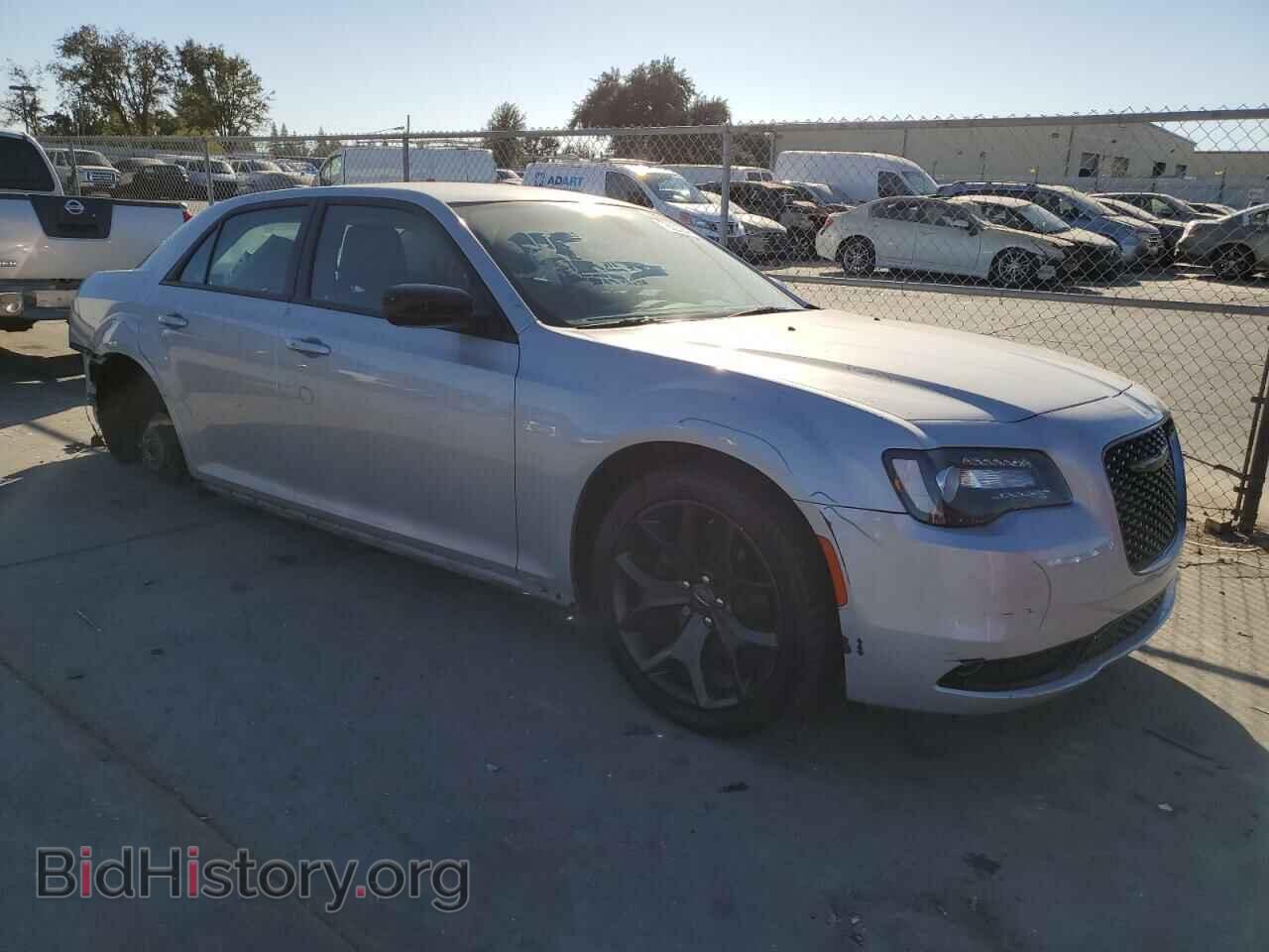 2020 CHRYSLER 300 - VIN: 2C3CCAAG7LH233450 - Фото 4