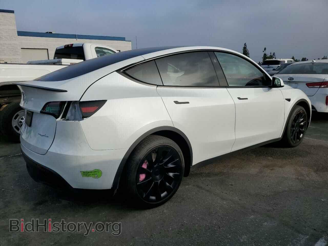 2023 TESLA MODEL Y - VIN: 7SAYGDEEXPF853840 - Photo 3