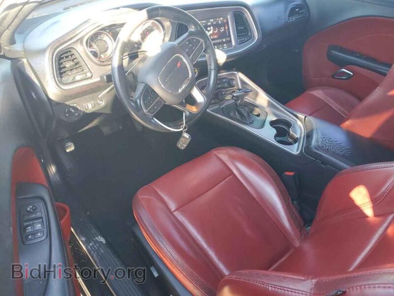 2020 Dodge CHALLENGER (VIN 2C3CDZAG9LH110261) — photo 8 of 15