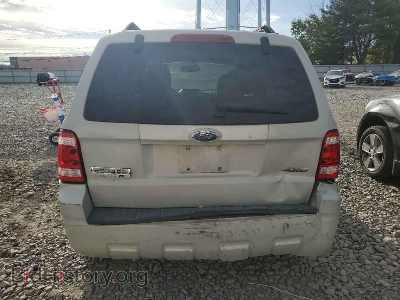 2008 FORD ESCAPE - VIN: 1FMCU93148KB25847 - Фото 6