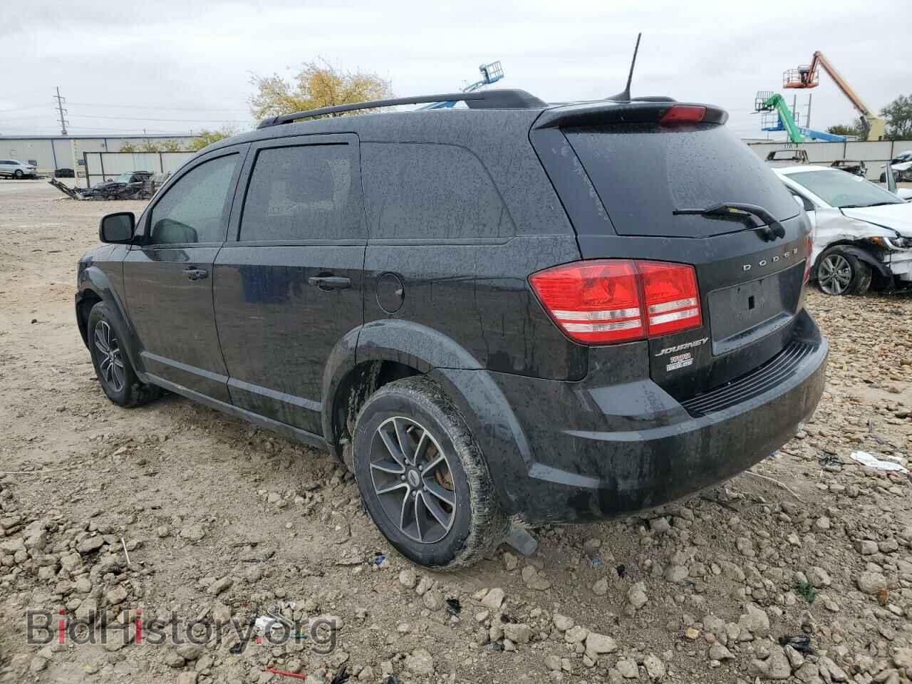 2018 DODGE JOURNEY - VIN: 3C4PDCAB1JT491011 - Photo 2