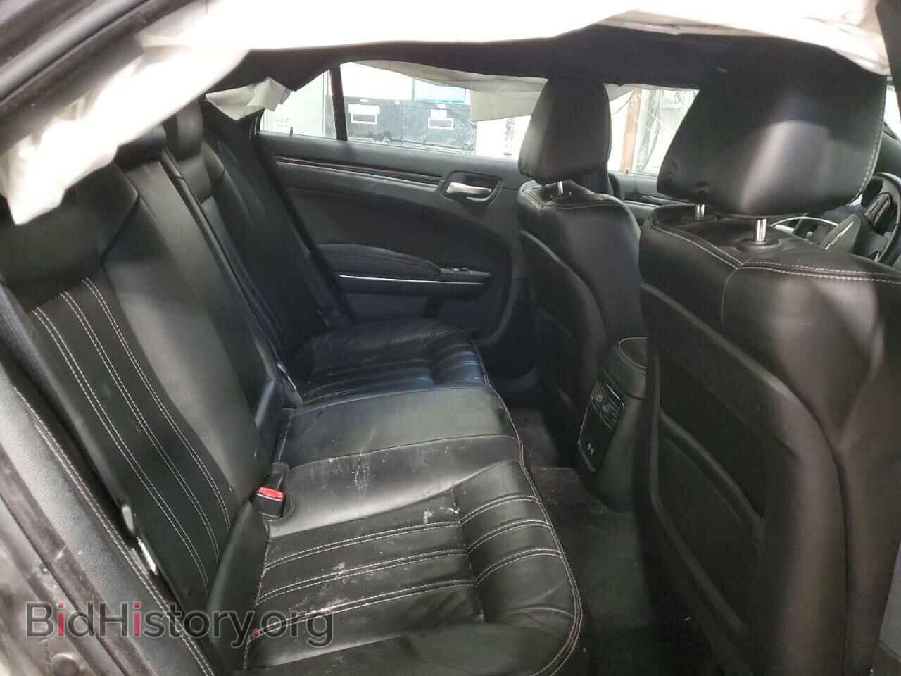 2018 CHRYSLER 300 - VIN: 2C3CCAGG2JH191774 - Фото 10