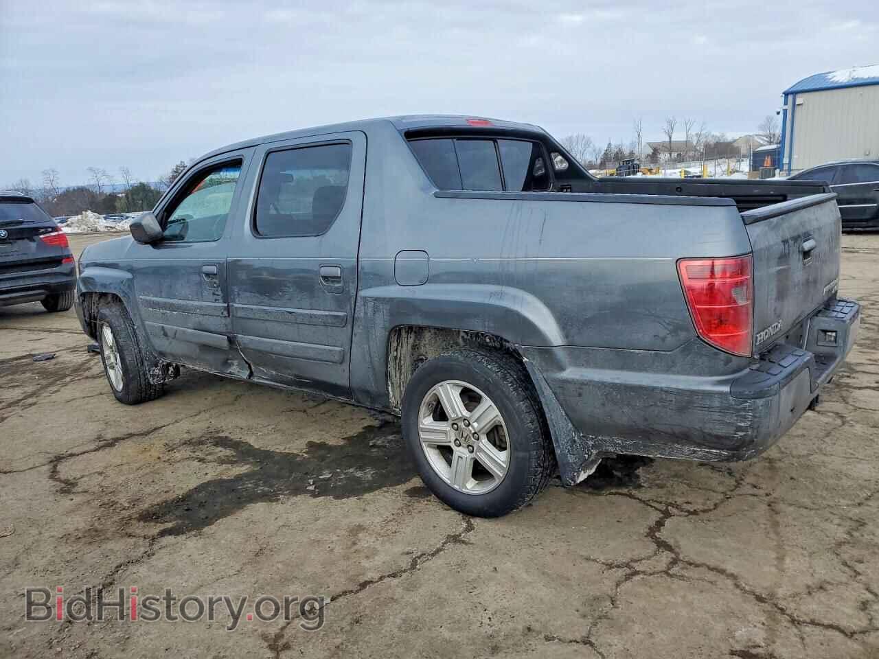 2011 HONDA RIDGELINE - VIN: 5FPYK1F53BB007784 - Photo 2