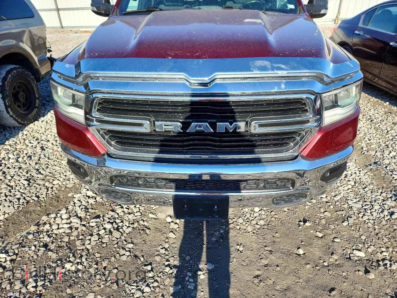 2019 RAM 1500 - VIN: 1C6SRFMT9KN703549 - Фото 5
