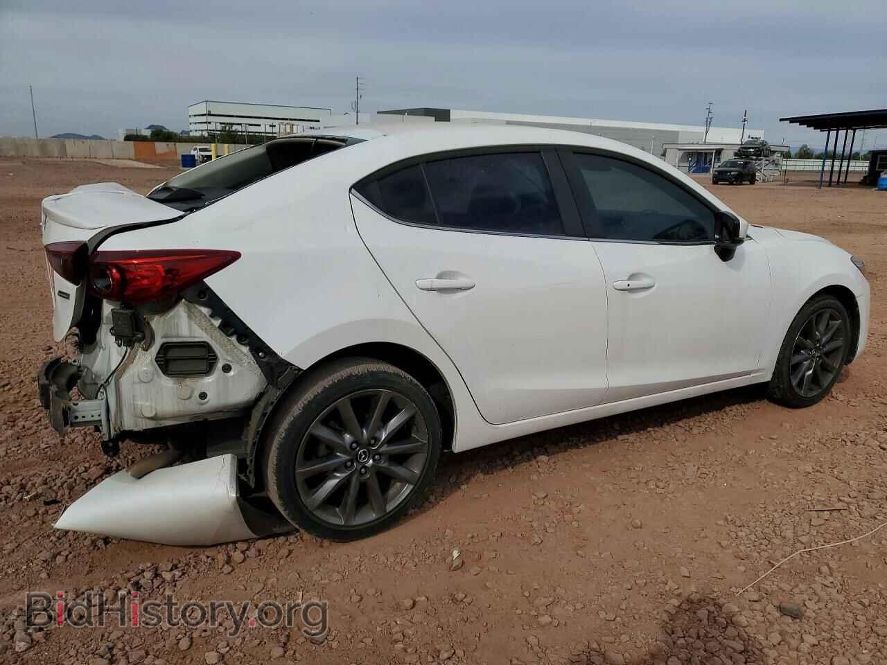 2018 MAZDA 3 - VIN: 3MZBN1V39JM271864 - Фото 3