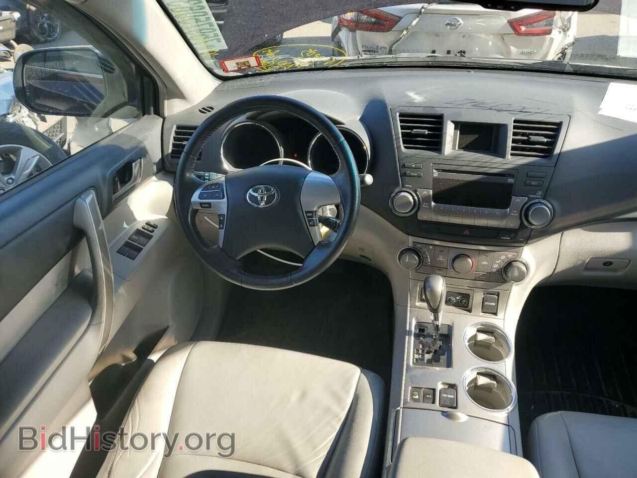 2011 TOYOTA HIGHLANDER - VIN: 5TDBK3EH7BS066676 - Фото 8