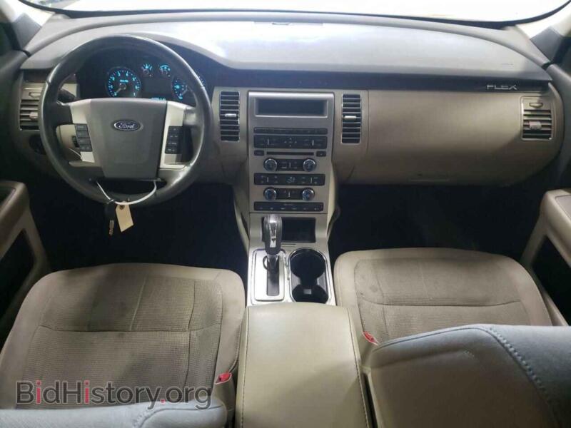 2011 Ford FLEX (VIN 2FMGK5CCXBBD24419) — photo 8 of 12
