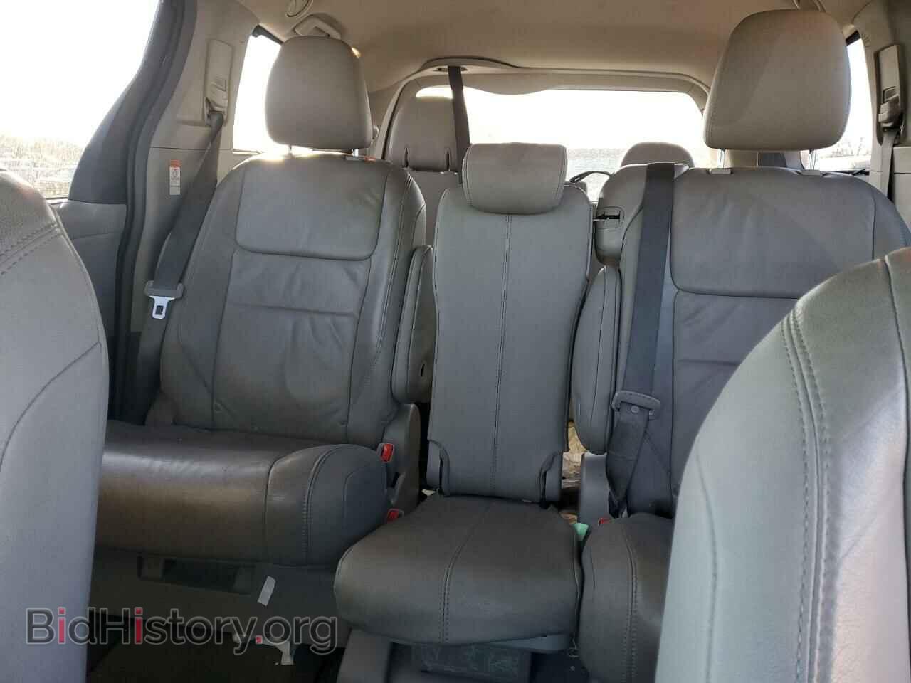 2017 TOYOTA All Models - VIN: 5TDYZ3DC5HS863545 - Фото 10