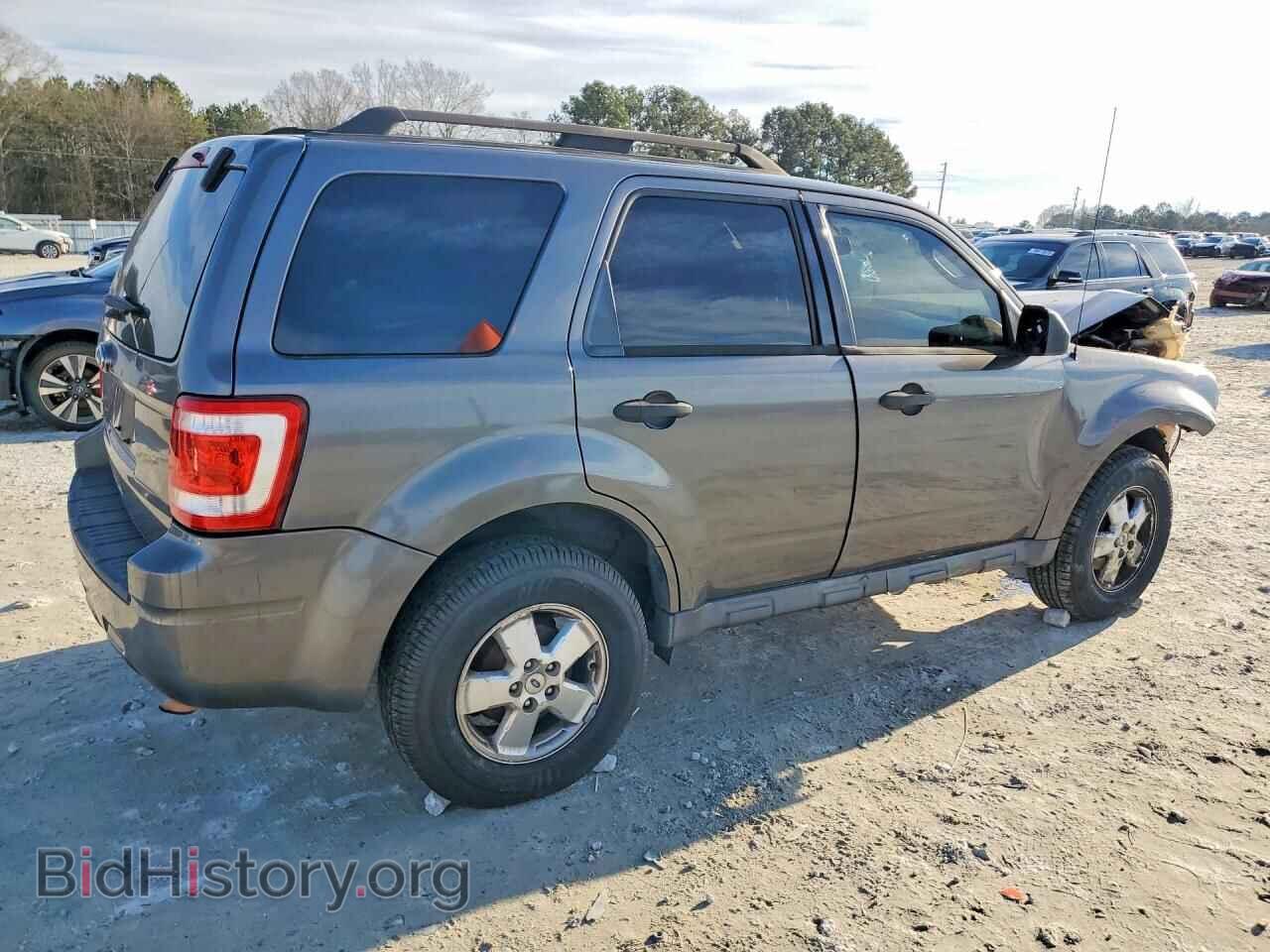 2011 FORD ESCAPE - VIN: 1FMCU0D70BKB36415 - Фото 3