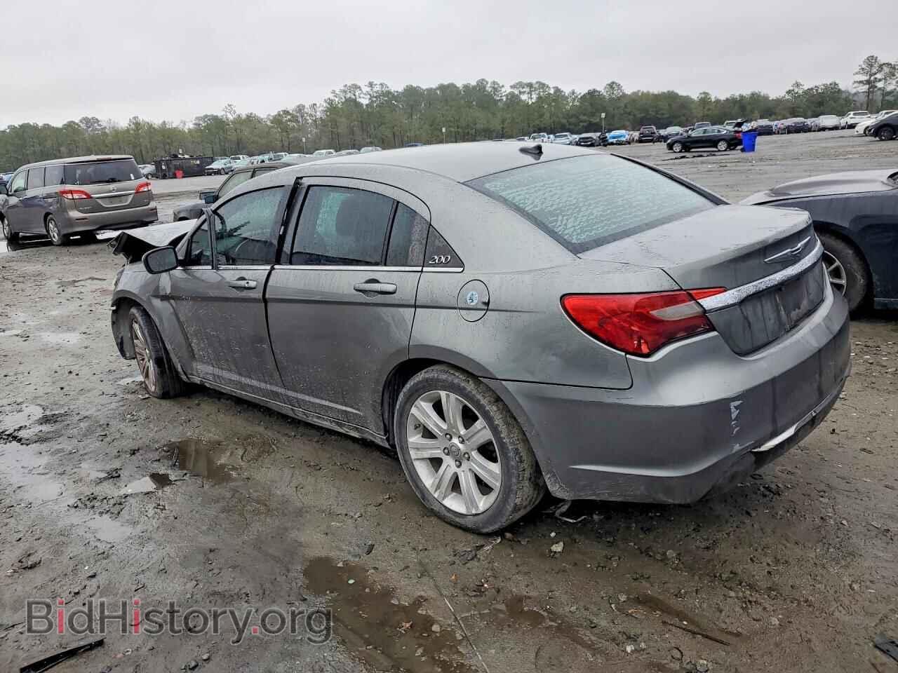 2013 CHRYSLER 200 - VIN: 1C3CCBAB9DN685810 - Фото 2