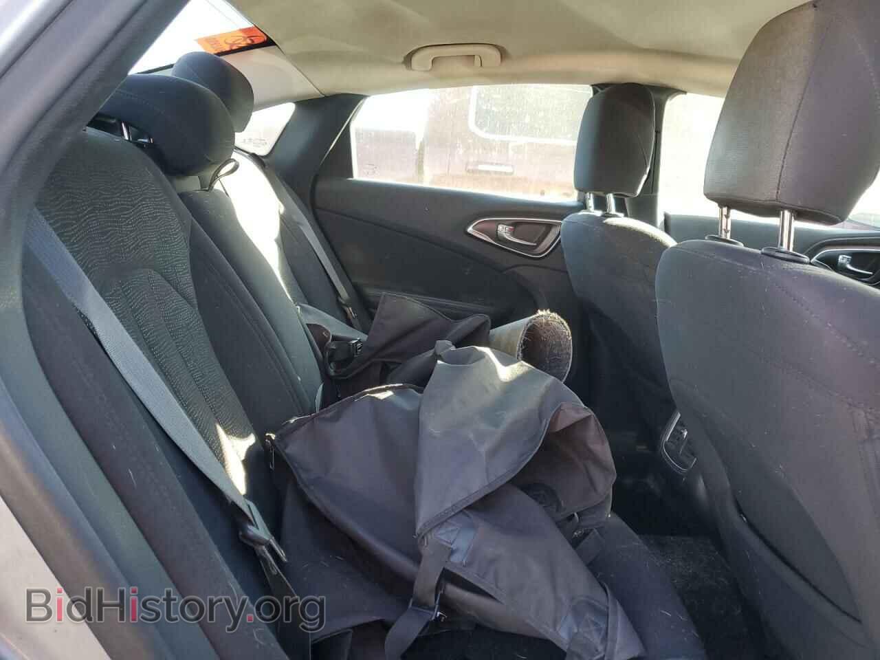 2015 CHRYSLER 200 - VIN: 1C3CCCAB7FN663927 - Фото 10