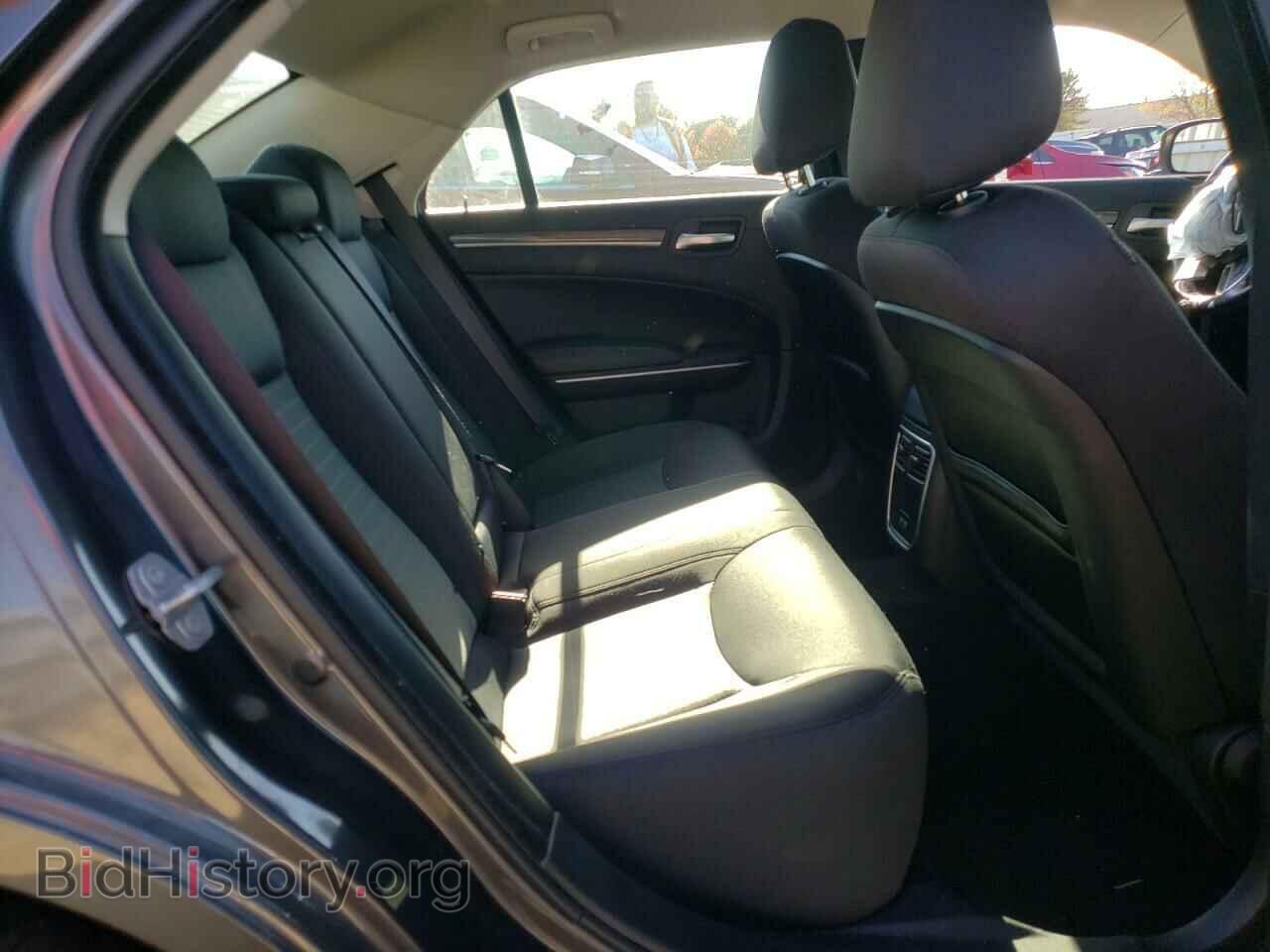 2019 CHRYSLER 300 - VIN: 2C3CCAAGXKH610187 - Фото 10