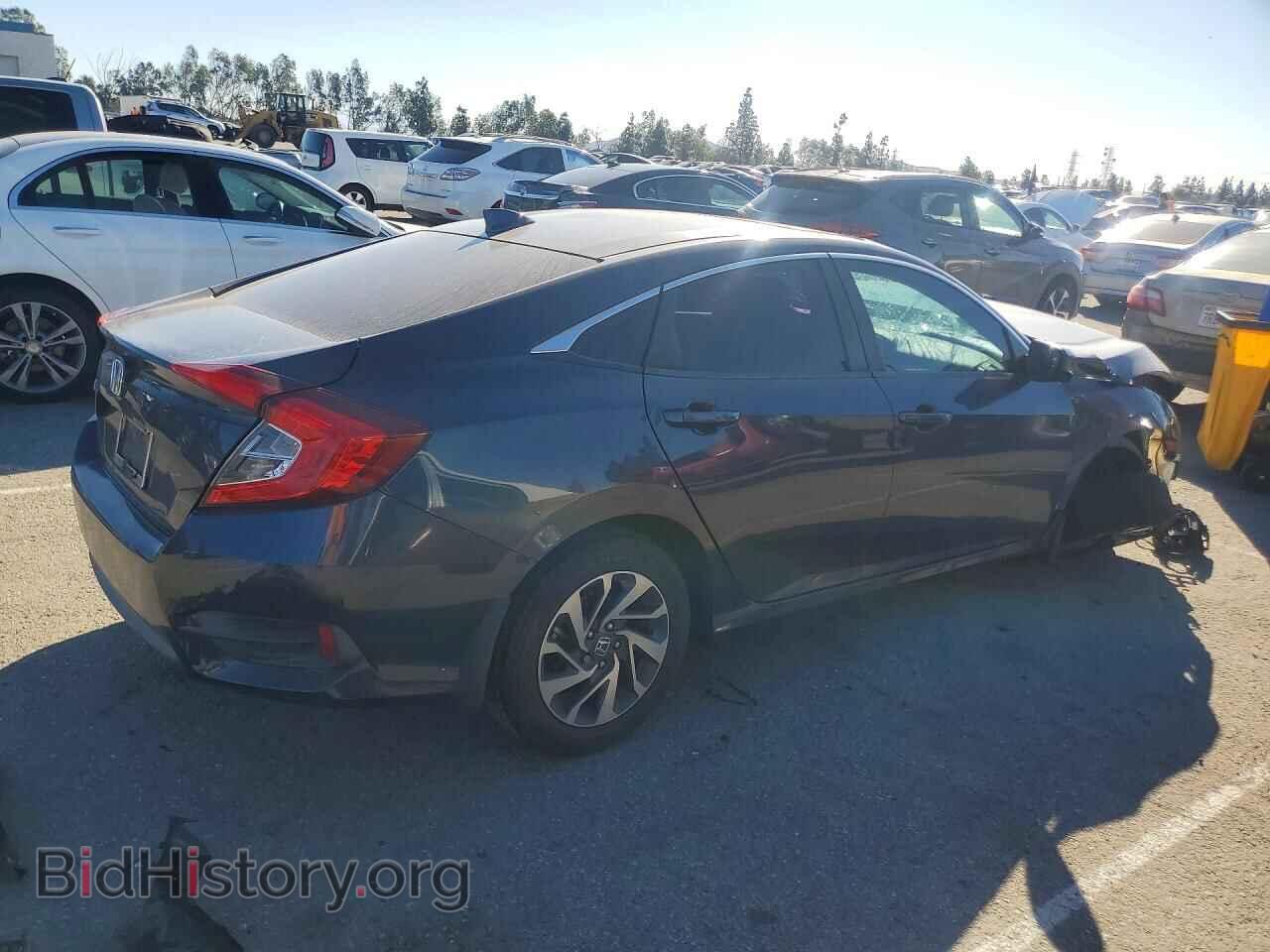 2017 HONDA CIVIC - VIN: 2HGFC2F7XHH567262 - Фото 3