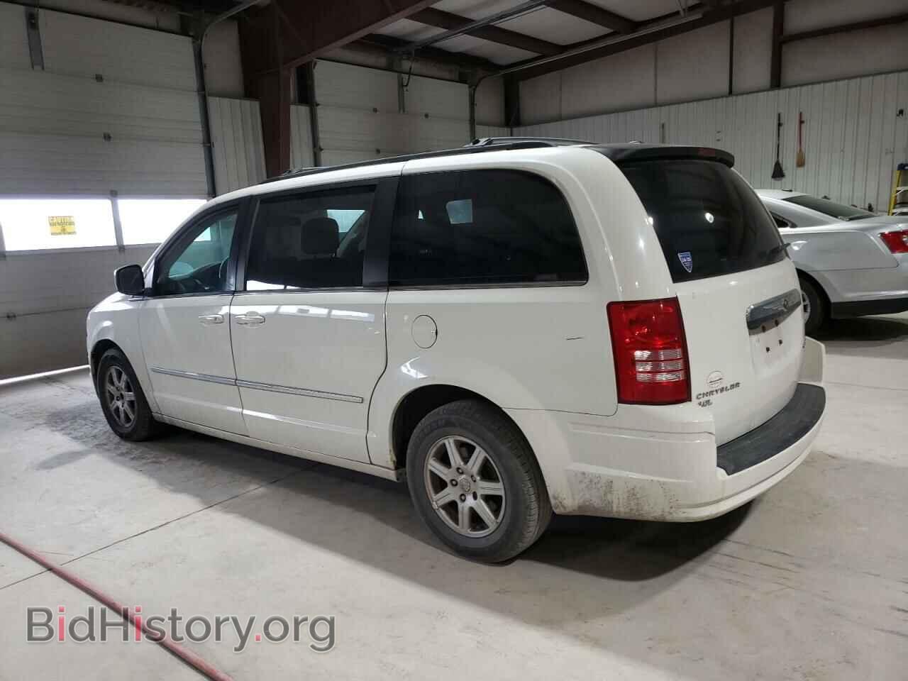 2010 CHRYSLER MINIVAN - VIN: 2A4RR5DX8AR329726 - Фото 2