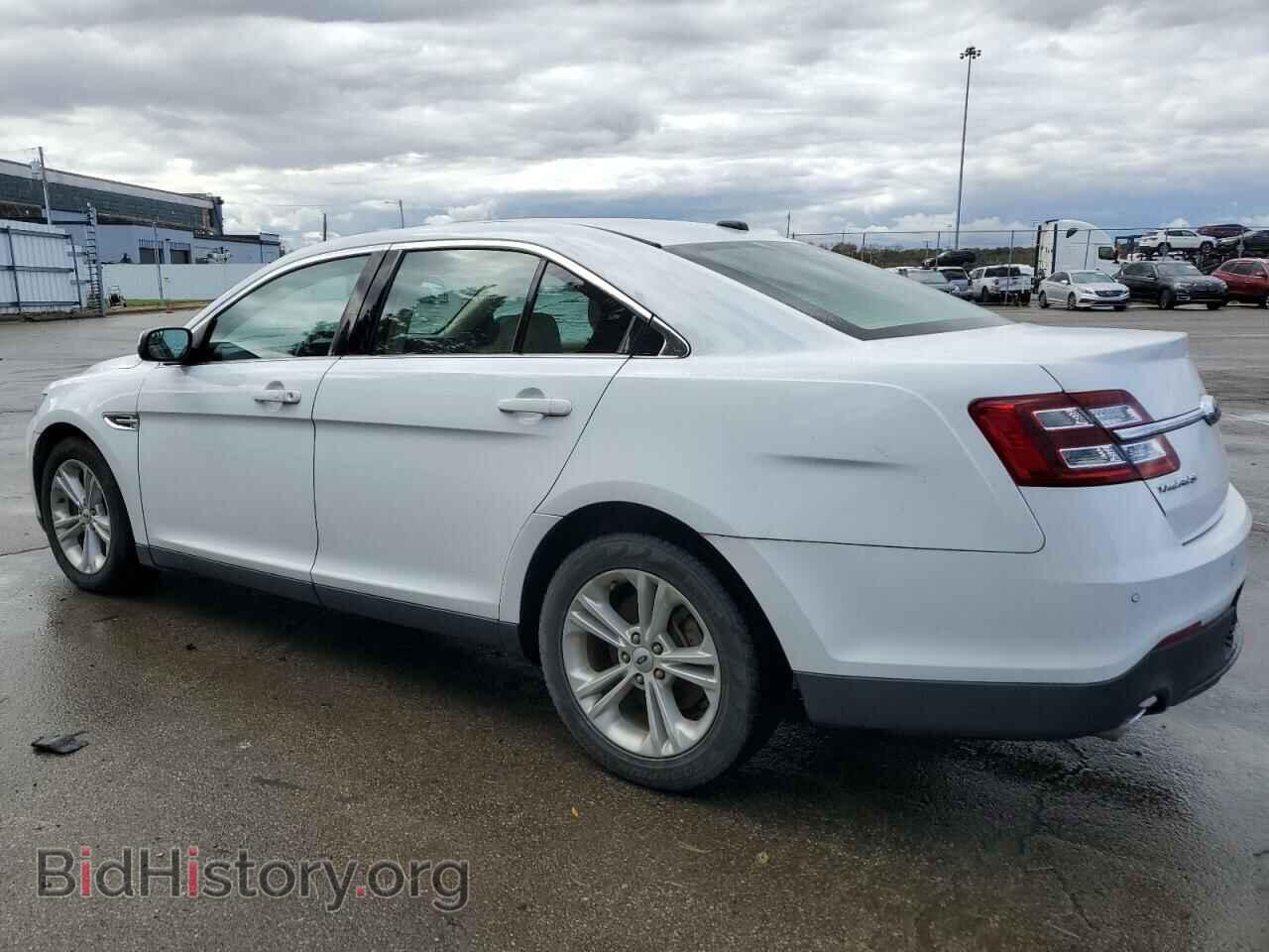 2018 FORD TAURUS - VIN: 1FAHP2E80JG134997 - Фото 2