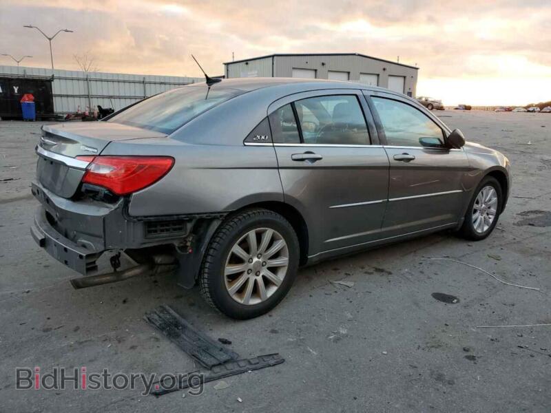 2013 Chrysler 200 (VIN 1C3CCBBB6DN666372) — photo 3 of 12