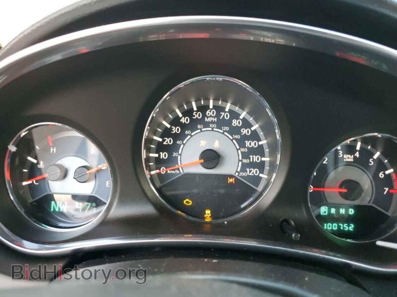 2013 Chrysler 200 (VIN 1C3CCBBB6DN666372) — photo 9 of 12