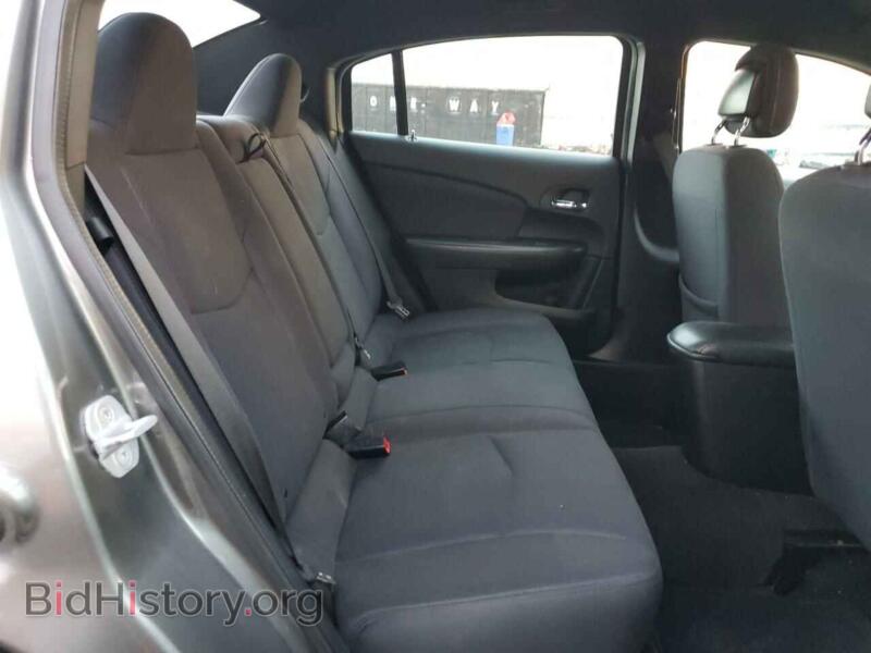 2013 Chrysler 200 (VIN 1C3CCBBB6DN666372) — photo 10 of 12