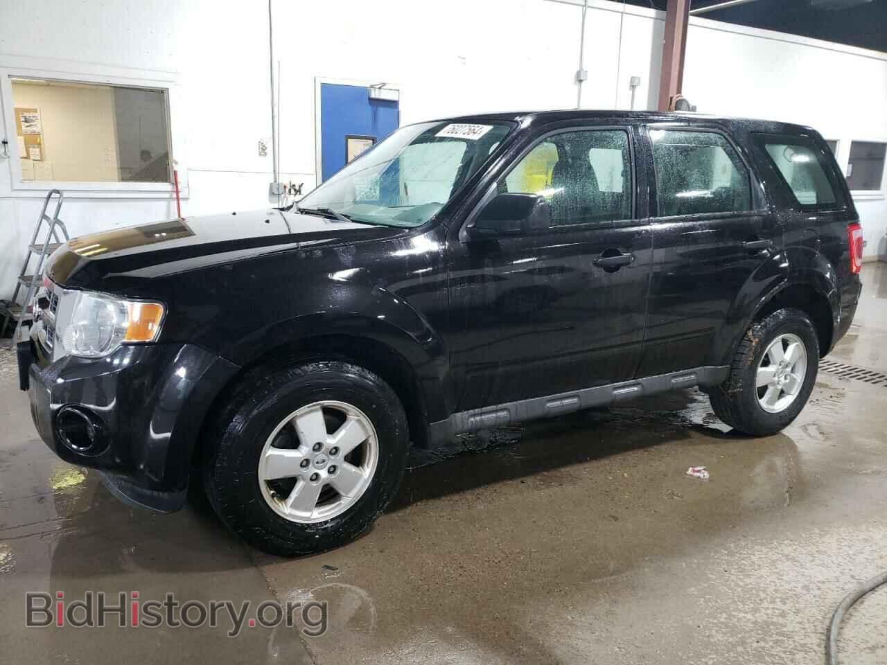 Фотография 1FMCU0C71BKB03392 - FORD ESCAPE 2011
